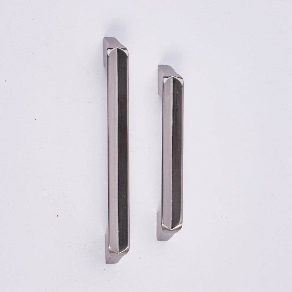Tapered Cabinet Handle – 2738
