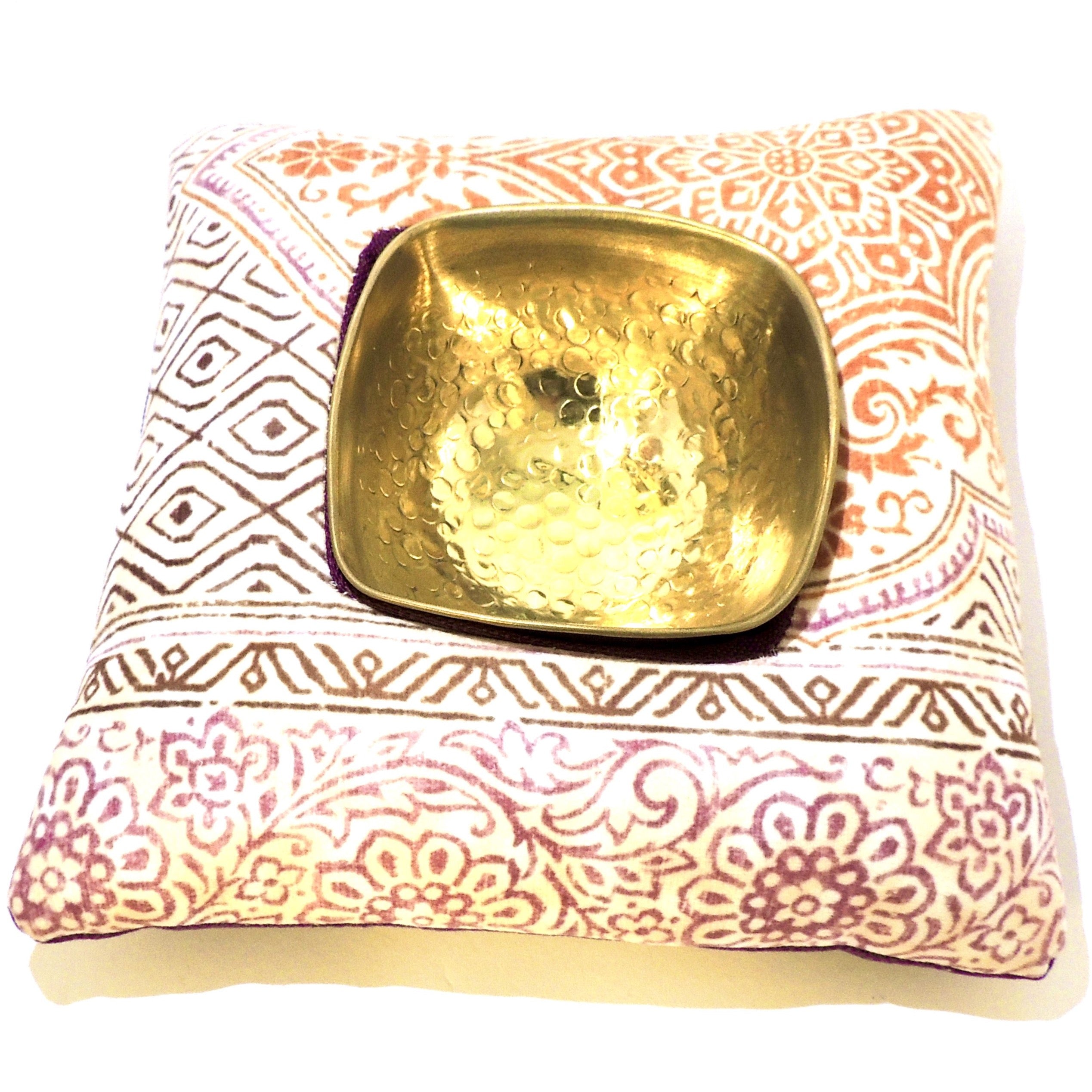 Cushion Tray with Nut Bowl