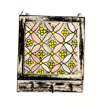 Load image into Gallery viewer, Glass*Wood Key Holder
