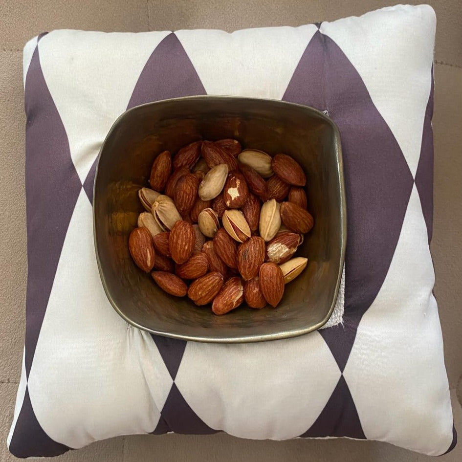 Cushion Tray with Nut Bowl