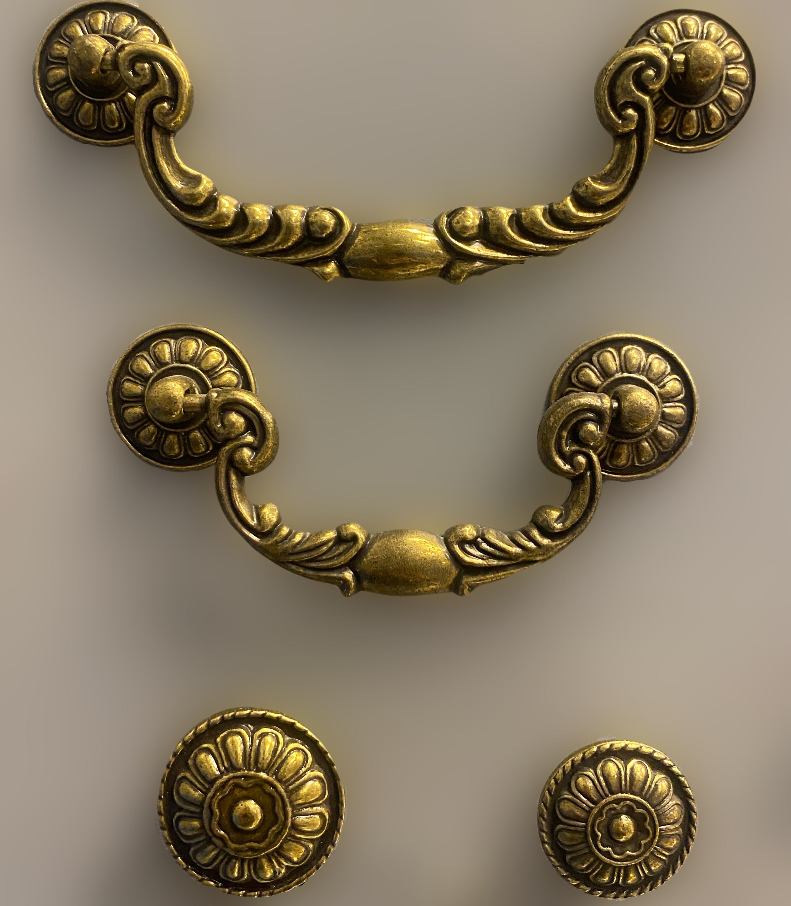 Ornate Drop Cabinet Handle – 06366